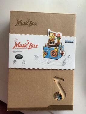 Rolife Robotime Machinatium Music Box
